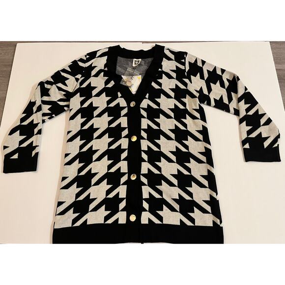 Houndstooth Jacquard Button-Up Cardigan – New With Tags - Picture 2 of 6